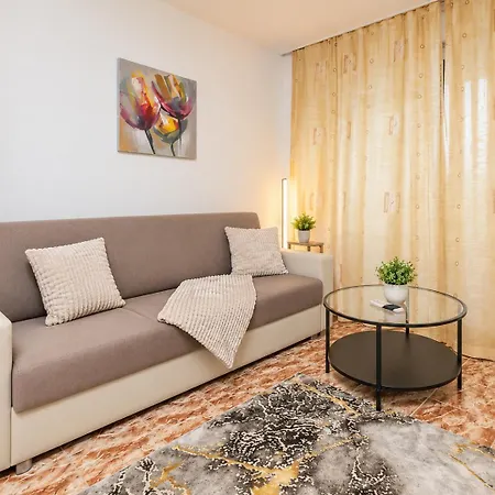 Cozy - National Arena Near Park & Mega Mall