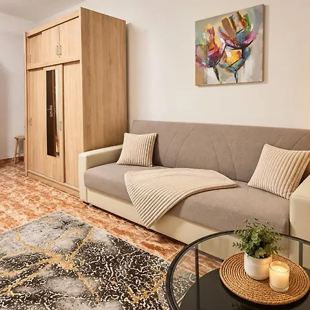 Appartement Cozy - National Arena Near Park & Mega Mall